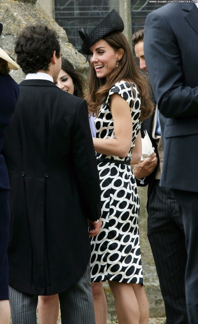 Catherine Duchess Of Cambridge No Source Posing Hot High Resolution