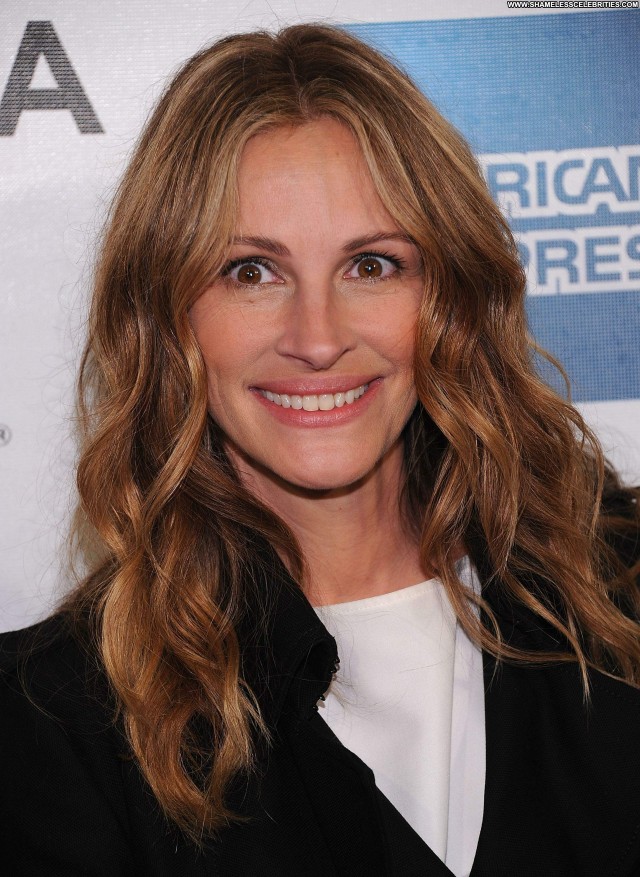 Julia Roberts Tribeca Film Festival Posing Hot Beautiful High