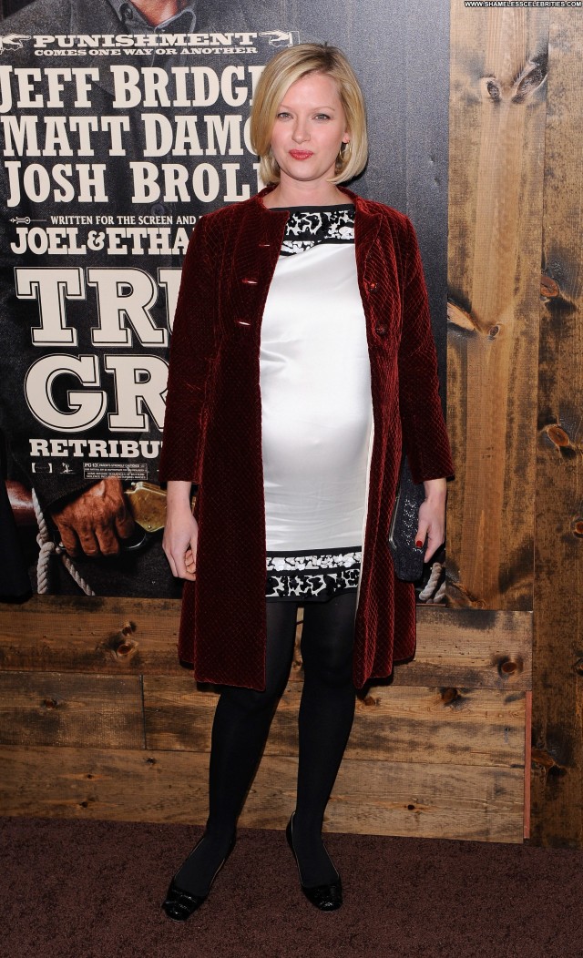 Gretchen Mol Babe Beautiful High Resolution Posing Hot Celebrity Cute
