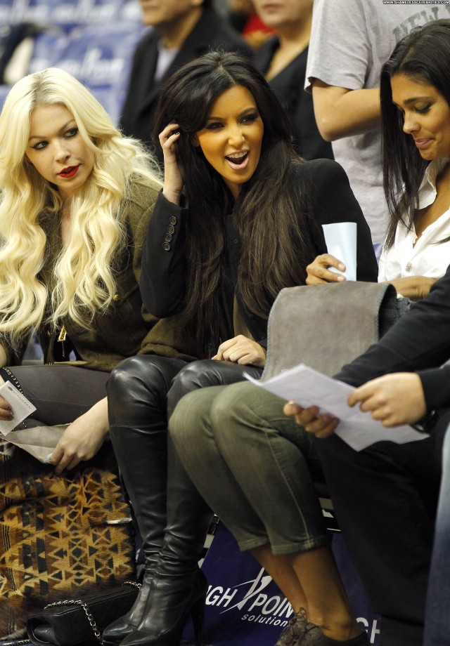 Kim Kardashian No Source High Resolution Babe Posing Hot Beautiful