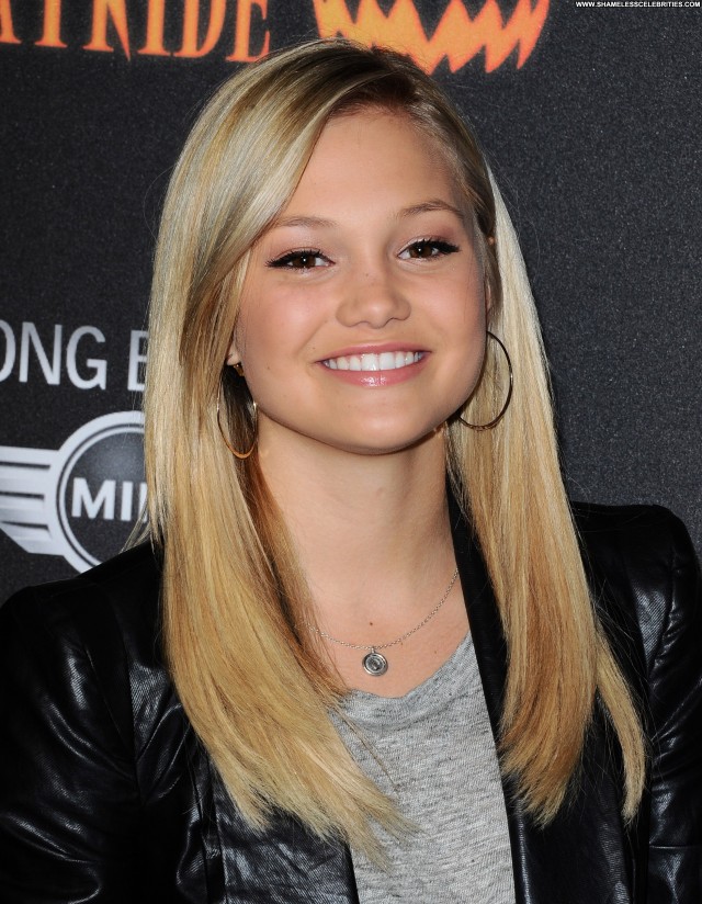 Olivia Holt Los Angeles Los Angeles High Resolution Posing Hot