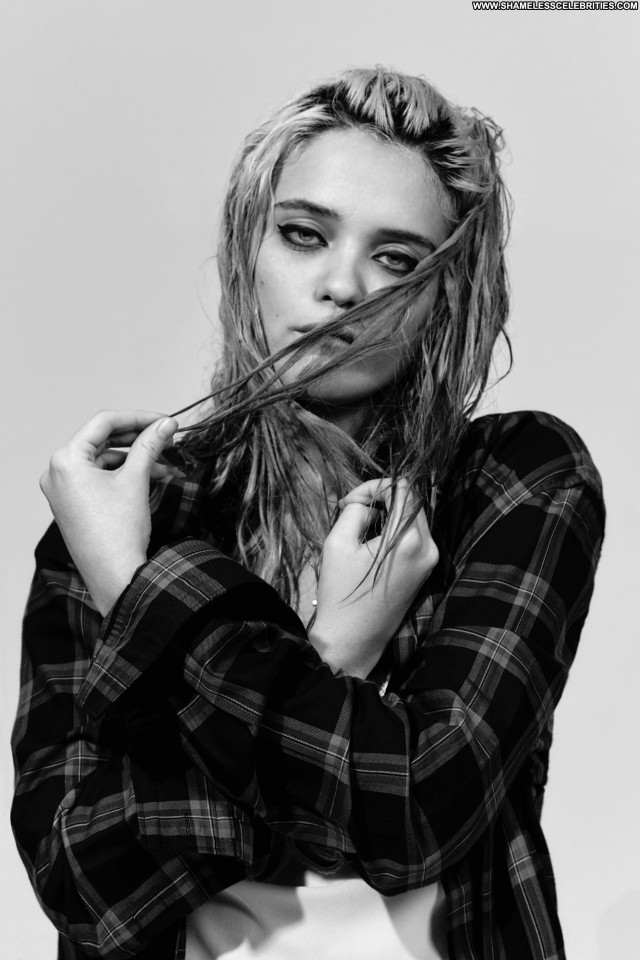 Sky Ferreira Dazed     Confused Spring Posing Hot Celebrity Doll Babe