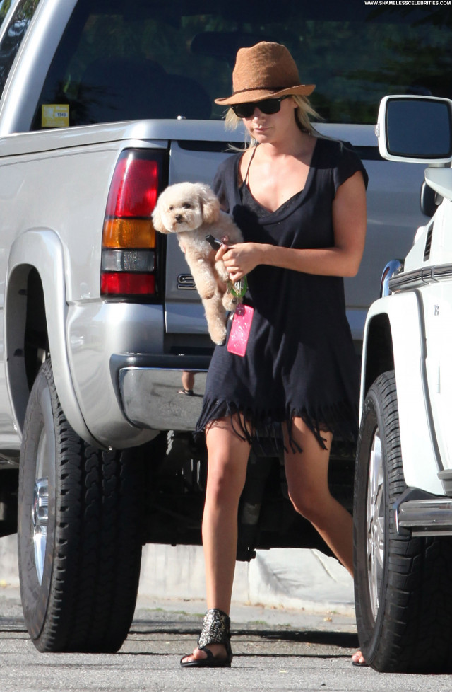 Ashley Tisdale Toluca Lake Lake Babe Shopping Posing Hot Beautiful