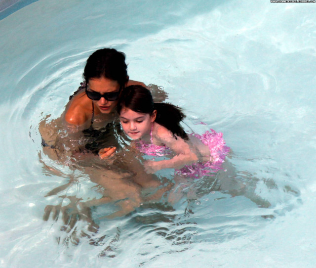 Katie Holmes No Source Beautiful High Resolution Celebrity Babe Hotel