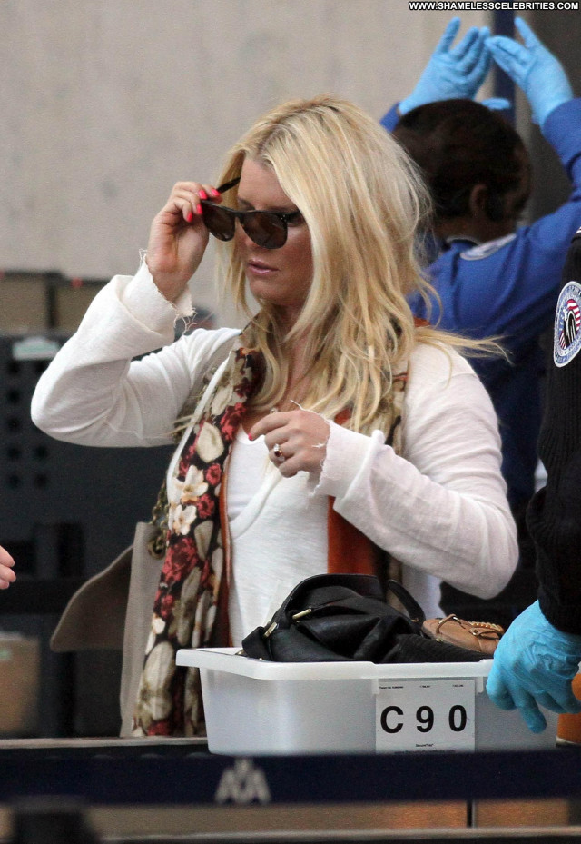 Jessica Simpson Lax Airport Babe High Resolution Beautiful Posing Hot