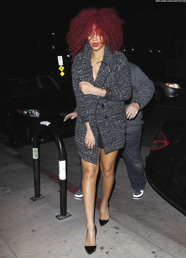 Rihanna No Source Posing Hot Beautiful Babe Celebrity High Resolution