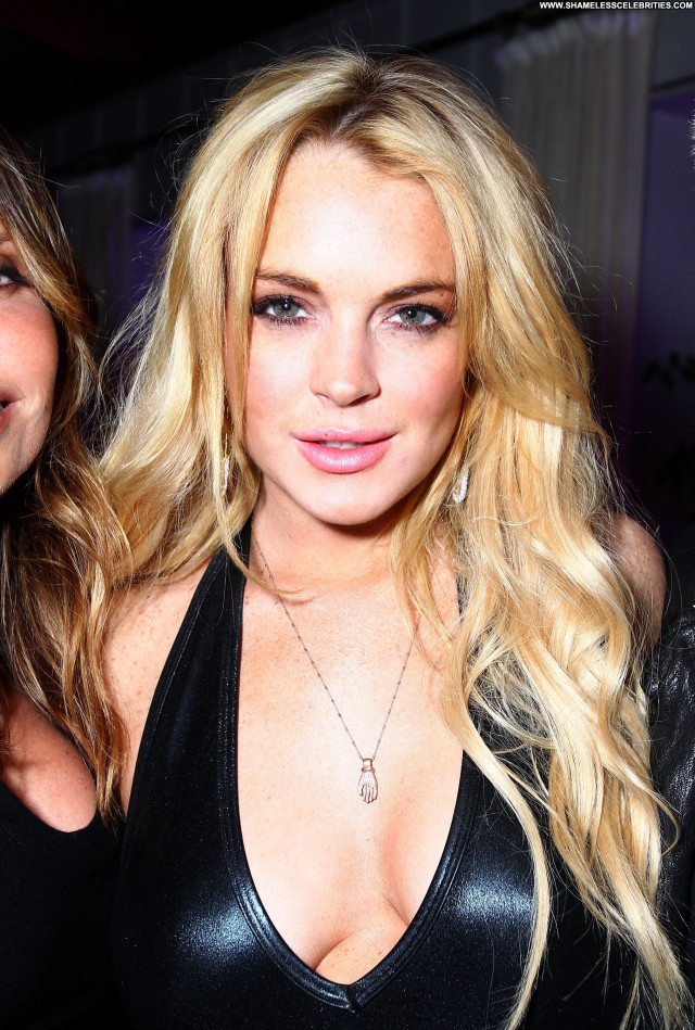 Lindsay Lohan Nylon Magazine Celebrity Posing Hot Beautiful Babe High