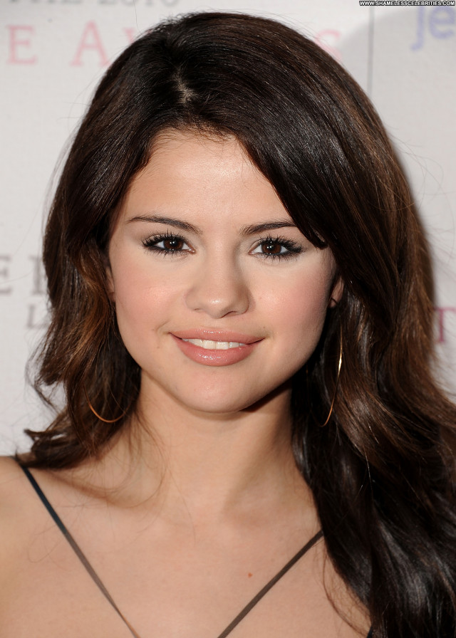 Selena Gomez No Source Babe High Resolution Posing Hot Awards