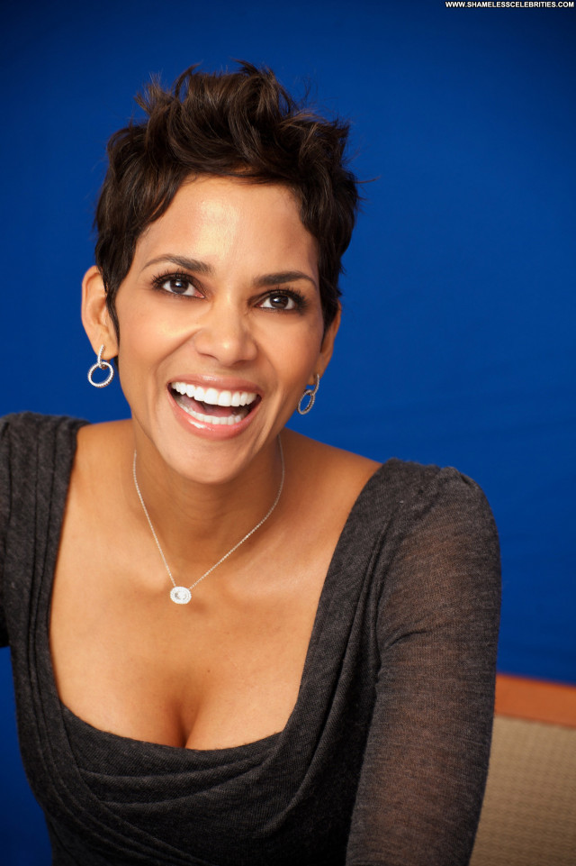 Halle Berry West Hollywood Beautiful West Hollywood High Resolution