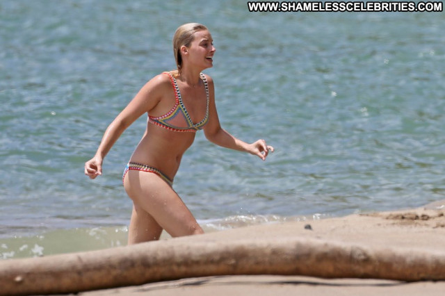 Margot Robbie No Source Hawaii Babe Posing Hot Celebrity Topless