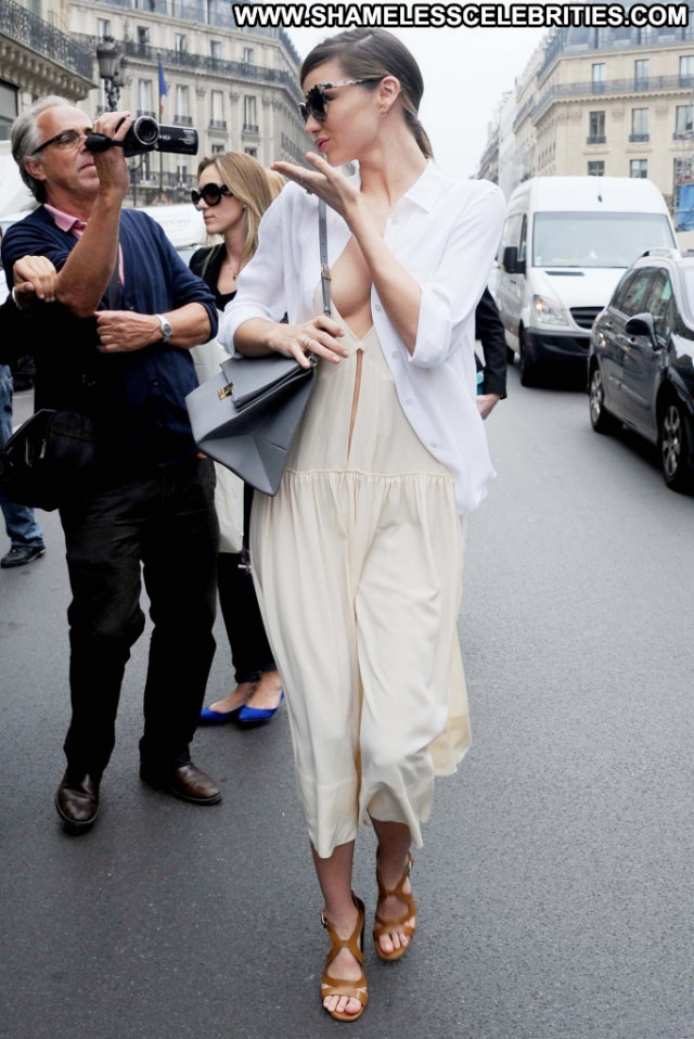 Stella Mccartney Beautiful Posing Hot Paris Fashion Babe