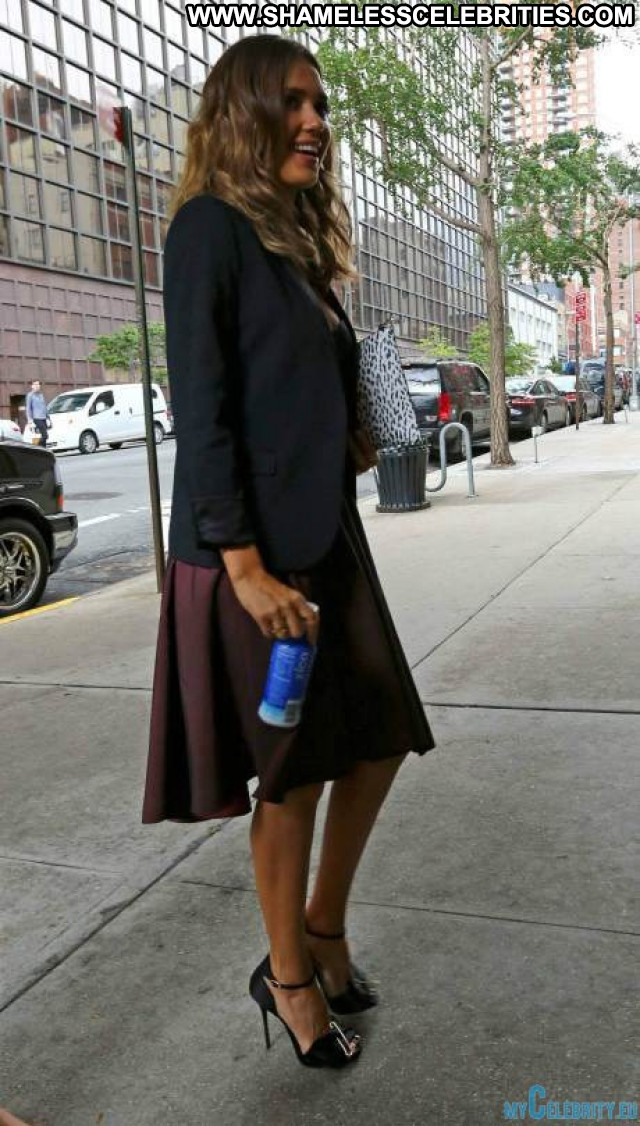 Jessica Alba New York Candids Celebrity Babe New York Usa Upskirt