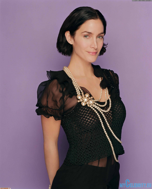 Carrie Anne Moss No Source Bra Nipples Babe See Through Celebrity