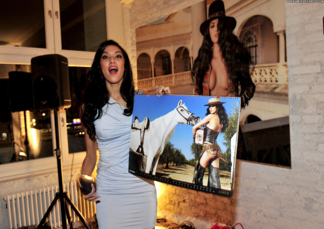 Rebecca Mir Inglourious Basterds Posing Hot Babe Celebrity Beautiful
