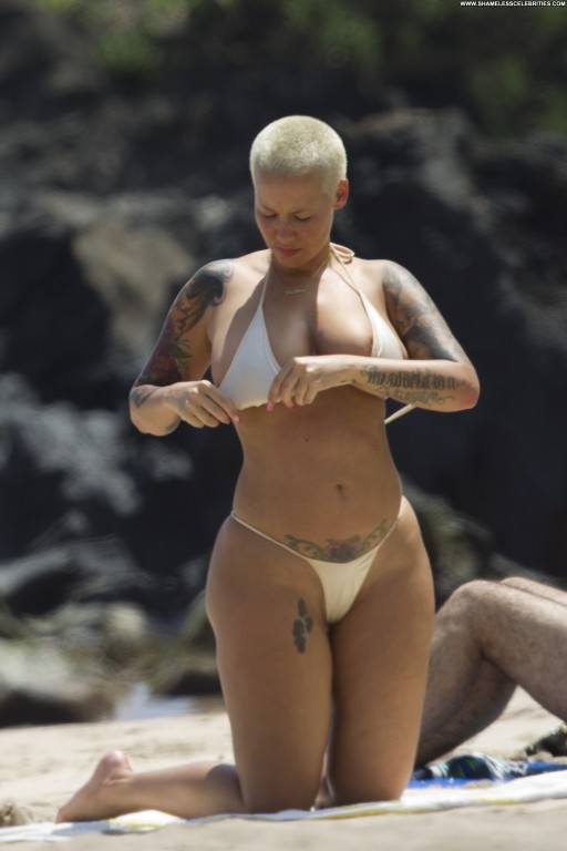 Amber Rose Female American Big Ass Instagrammer Public Figure Actress Facebooker Average Body Blonde Adult Content Creator Beach Big Breasts Posing Hot Youtuber
