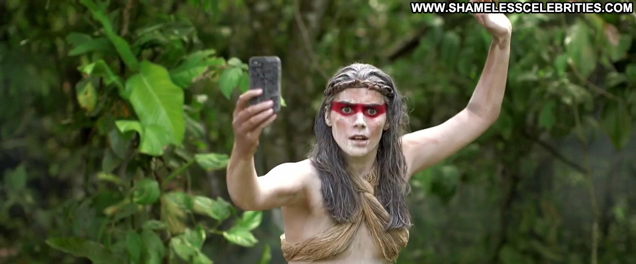 The Green Inferno Lorenza Izzo Movie Posing Hot Hd Babe Celebrity Topless B...